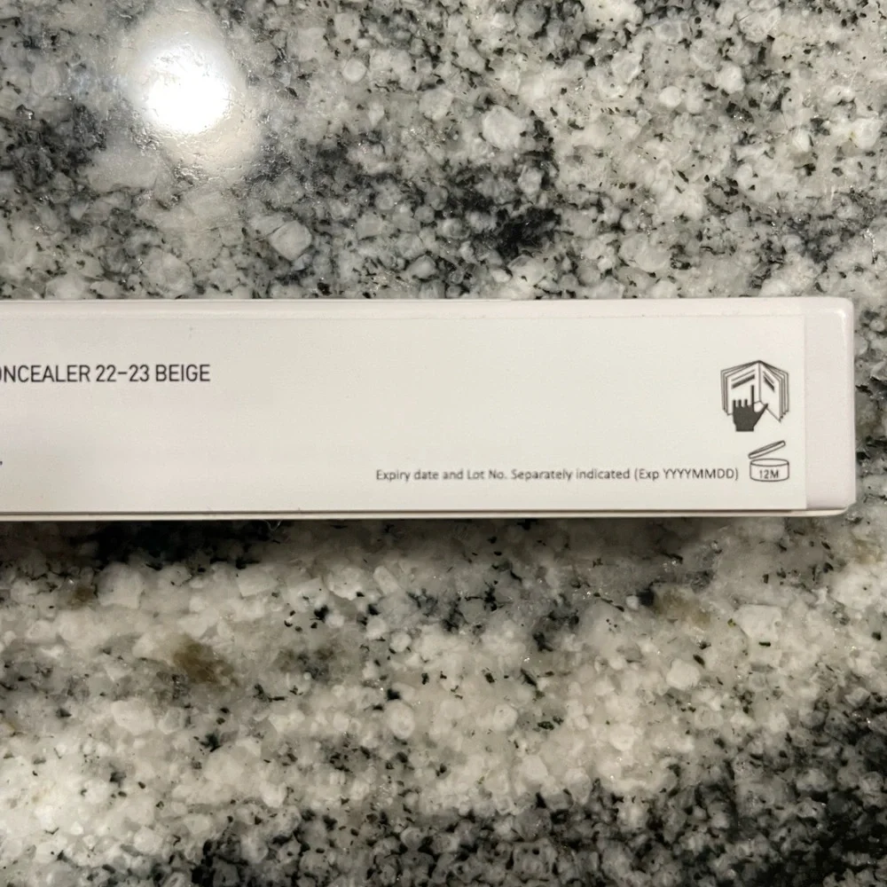 Heveblue Penta Berry Panthenol Repair Concealer 22-23 BEIGE